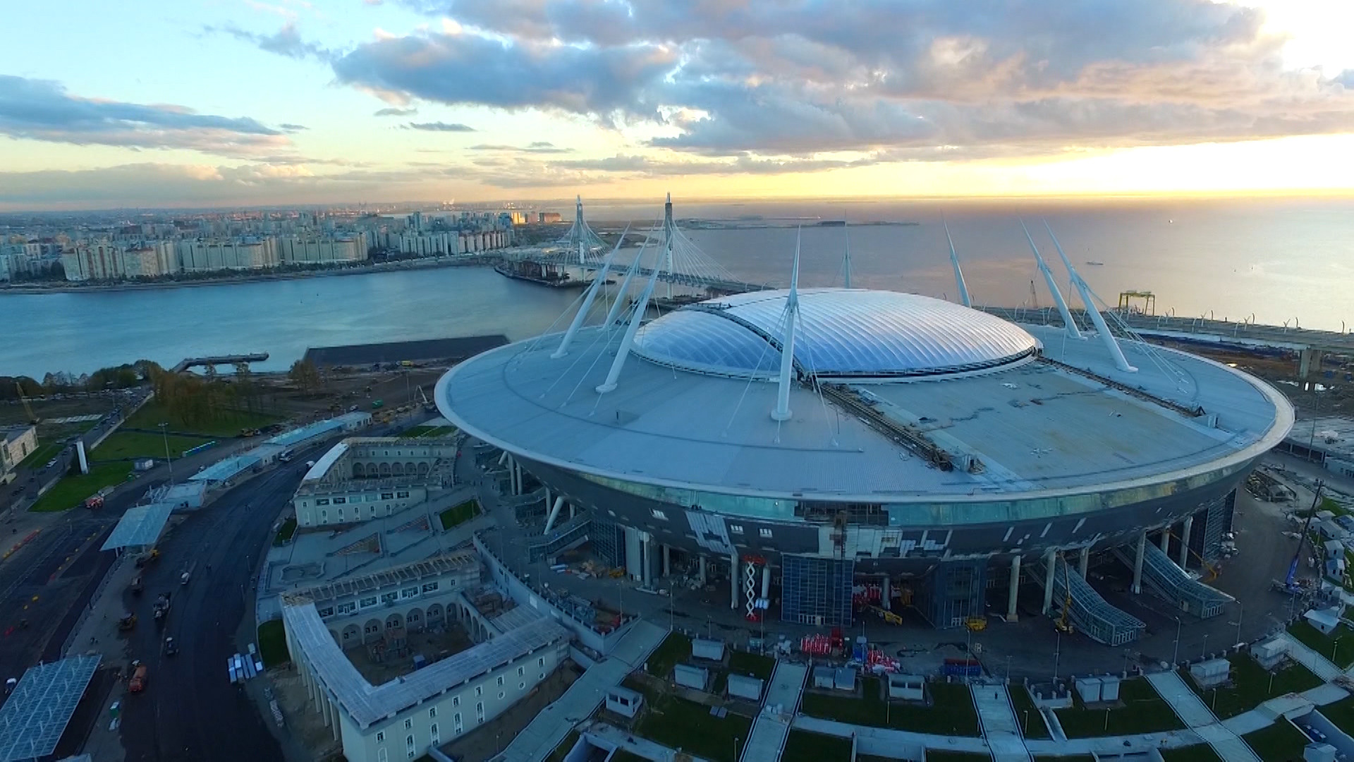 Стадион зенит сегодня. Стадион в Питере на Крестовском острове. Стадион Зенита на Крестовском острове. Стадион Зенит Арена Санкт-Петербург.